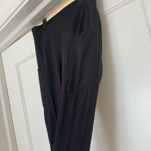 Lululemon high rise leggings with pockets